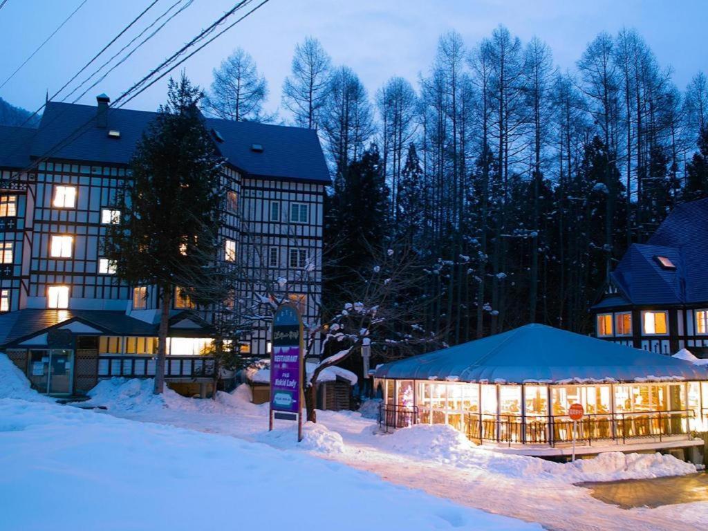 Hakuba Sun Valley Hotel Экстерьер фото